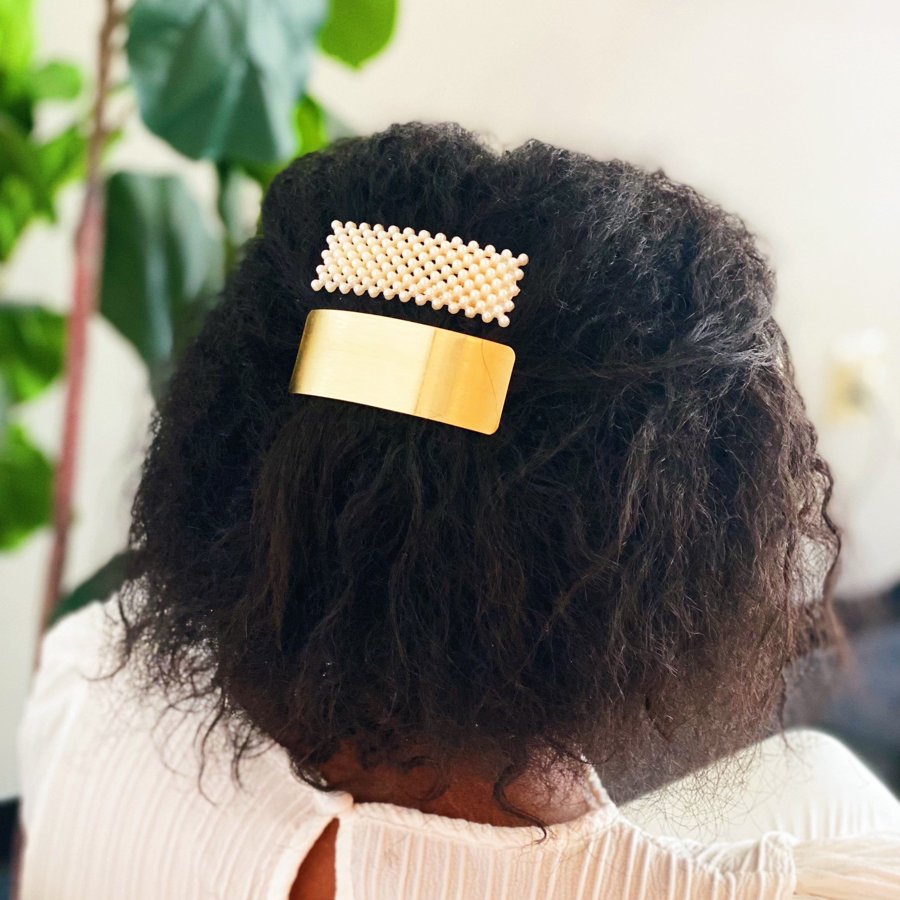 Elegant Golden Pearl Hair Barrette Set for Chic Hairstyles