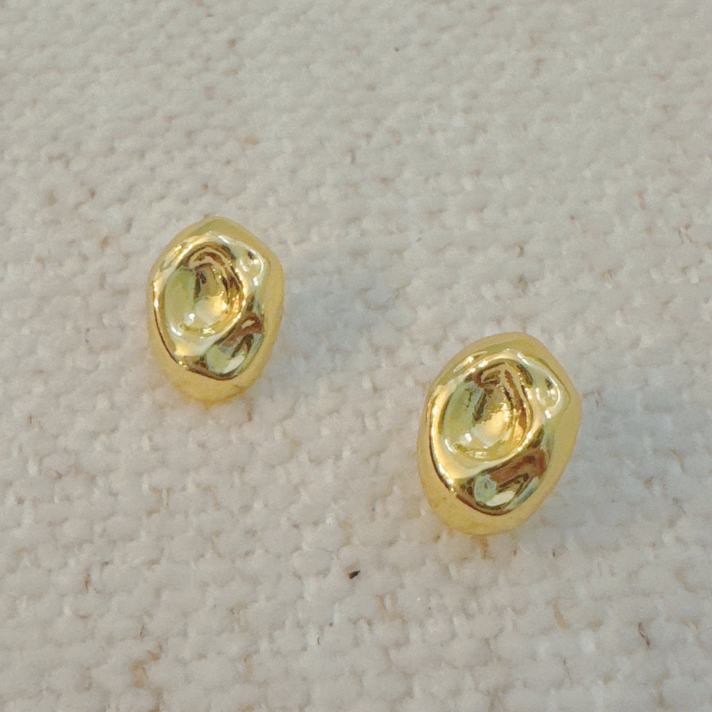 Elegant Gold Pebble Dome Stud Earrings - Timeless Luxury for Every Occasion