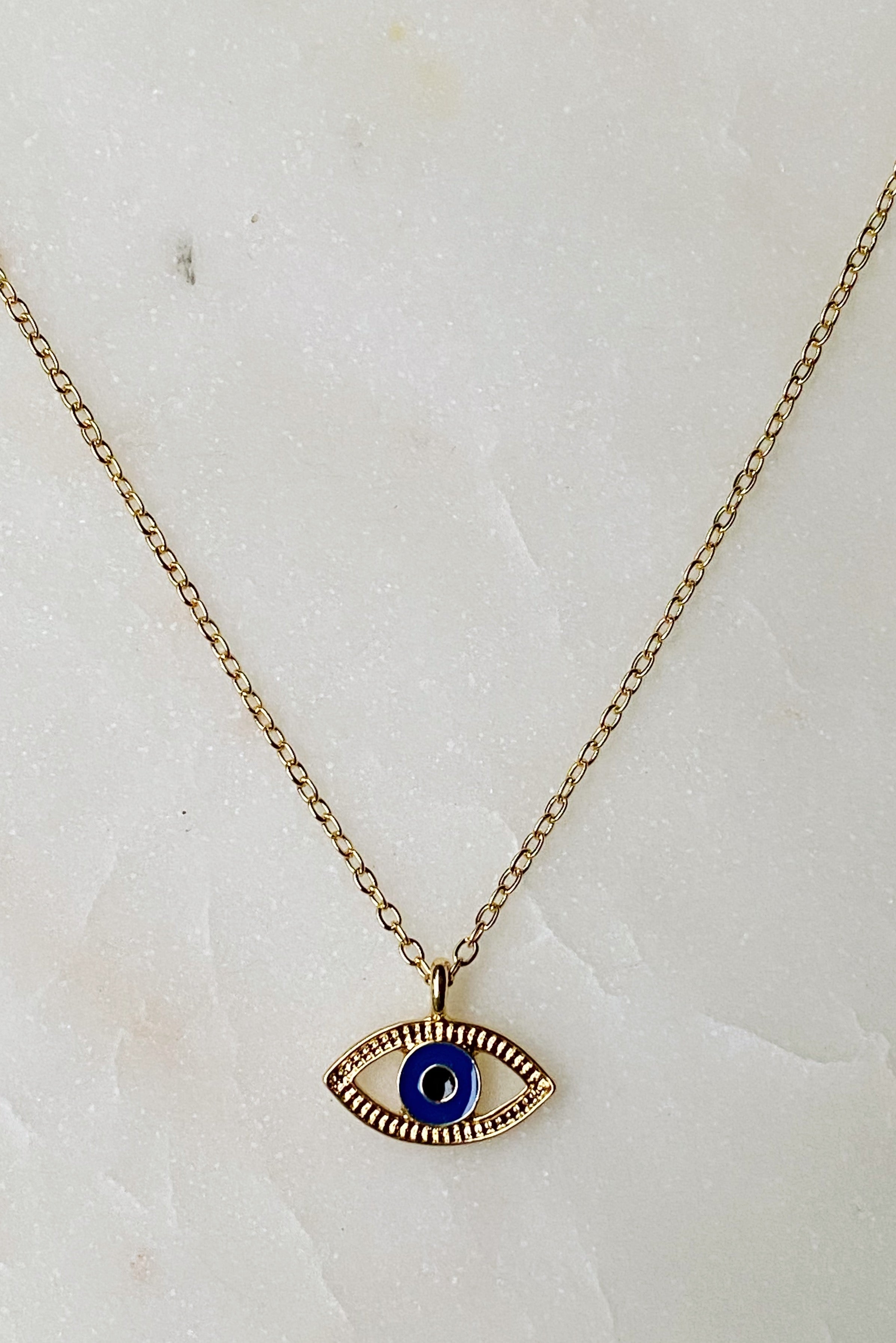 Enchanting Clever Eye Necklace - A Touch of Mystique and Elegance