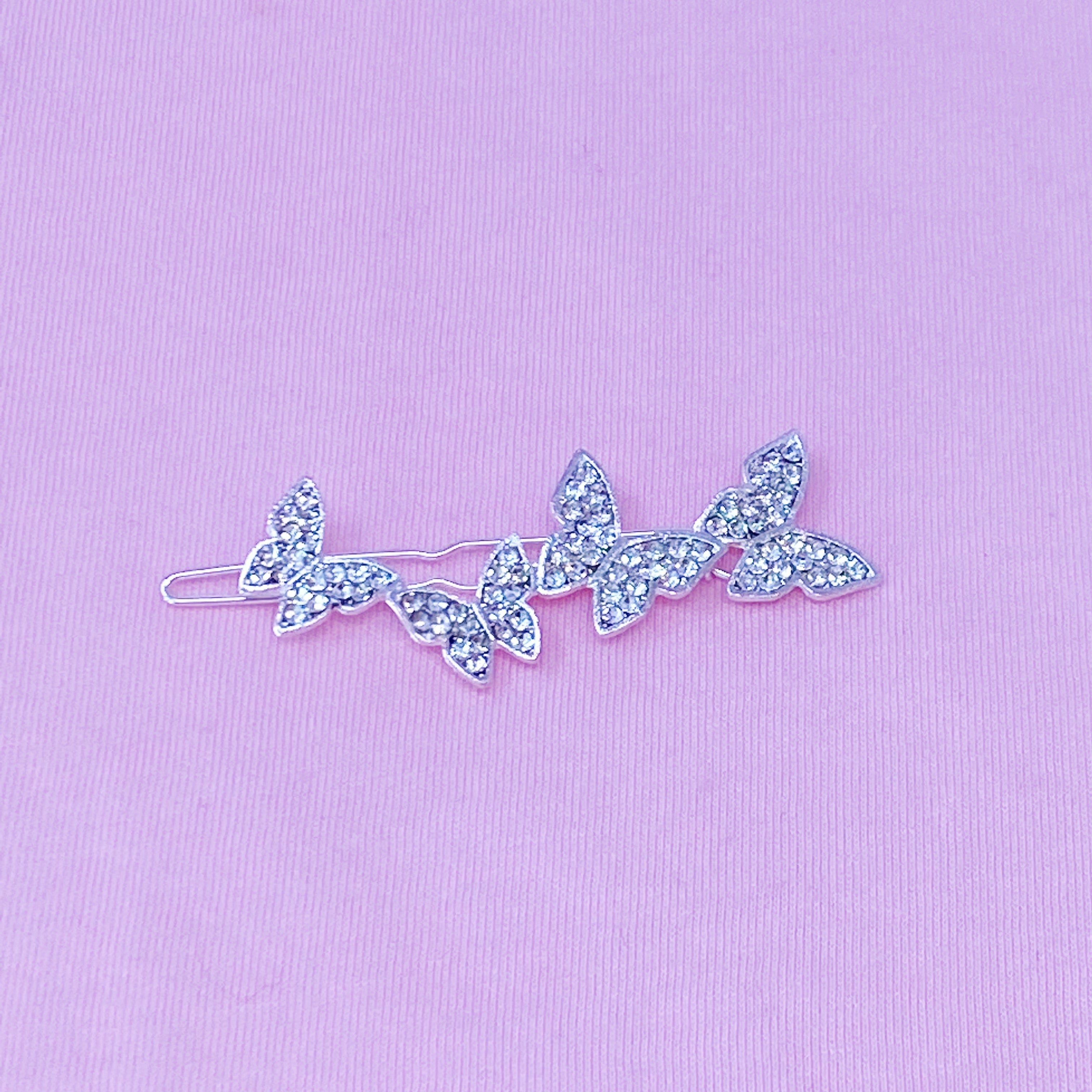 Effortless Elegance: Fly Away Hair Clip